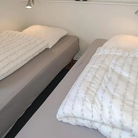 度假居 海尔斯韦伯维耶ix度假屋 *